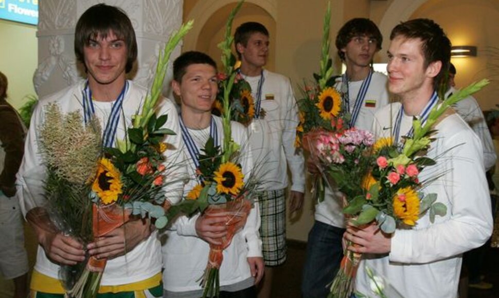 Jaunieji Lietuvos krepšininkai šiais metais urmu vežė Europos čempionatų medalius namo