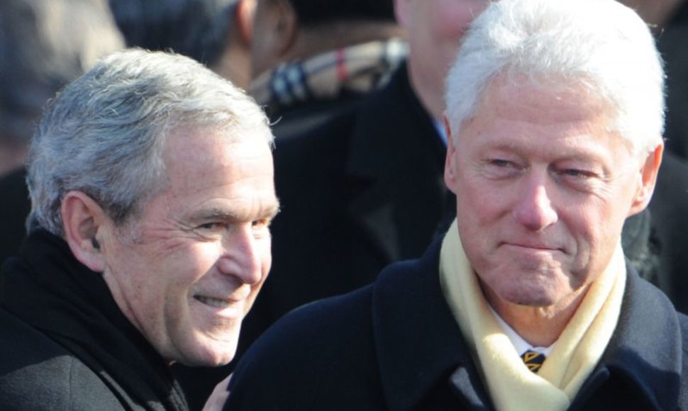 Buvę JAV prezidentai G.Bushas ir B.Cilintonas