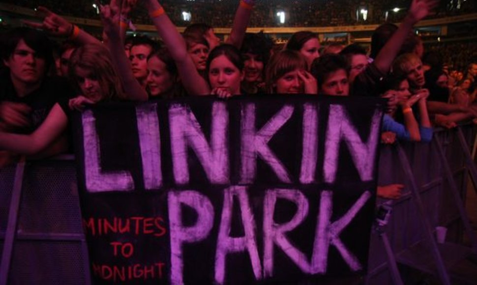 Pretenduoti į viešnagę „Linkin Park“ studijoje gali grupės gerbėjai iš viso pasaulio.