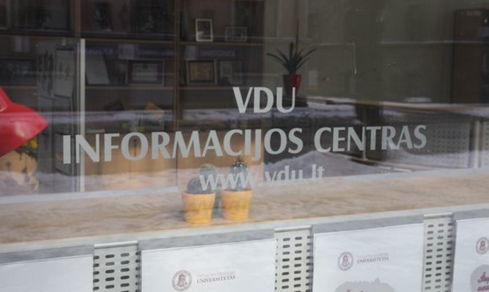 VDU neseniai atsidariusiame informacijos centre rūpimais klausimais bus konsultuojami tiek miestiečiai, tiek studentai.