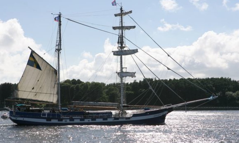 Klaipėdos universiteto laivas planuoja dalyvauti prestižinės burlaivių regatos „The Tall Ships Races 2009“.