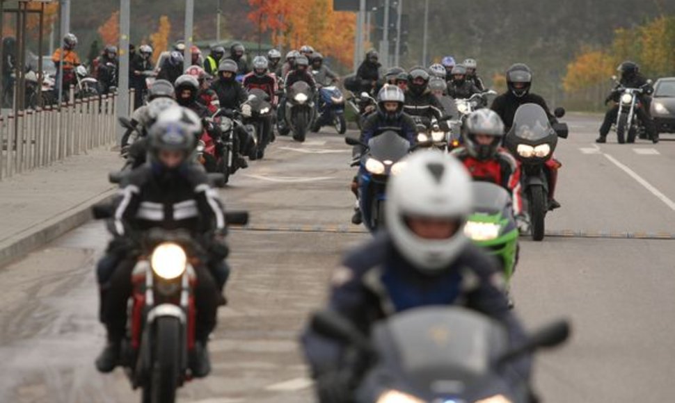 Netrukus miesto gatves užplūsiantiems motociklų ir motorolerių vairuotojams suvaldyti policija paruošė prevencinių priemonių planą.