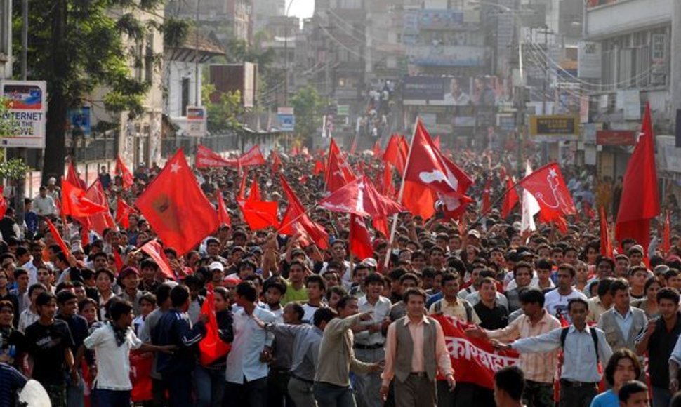 Nepale žmonės palaiko maoistų sprendimą.