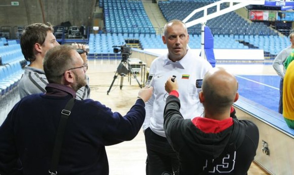 Lietuvos rinktinė intensyviai ruošiasi Europos vyrų krepšinio čempionato kovoms.