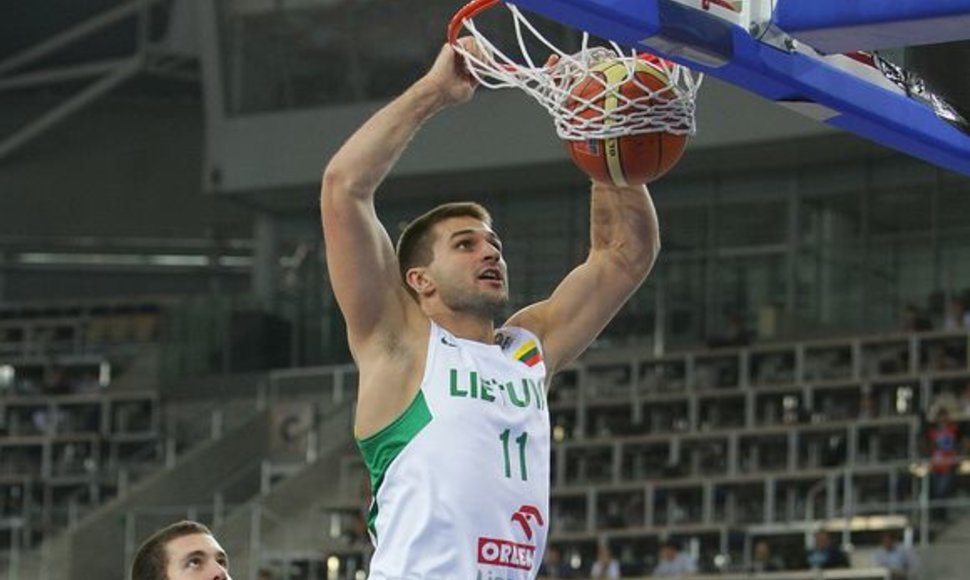 Lietuvos krepšininkams atsisveikinti su turnyru pergalingai nepavyko.