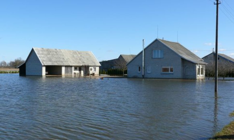 Potvynis Mažeikių rajone: apsemtas Žiogaičių kaimas