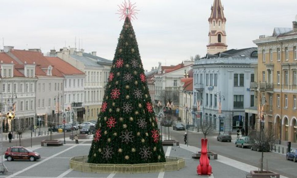 Kalėdų eglė Rotu&scaron;ės aik&scaron;tėje