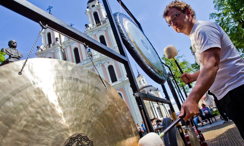 Gatvės muzikos diena sukūrė šventinę atmosferą.