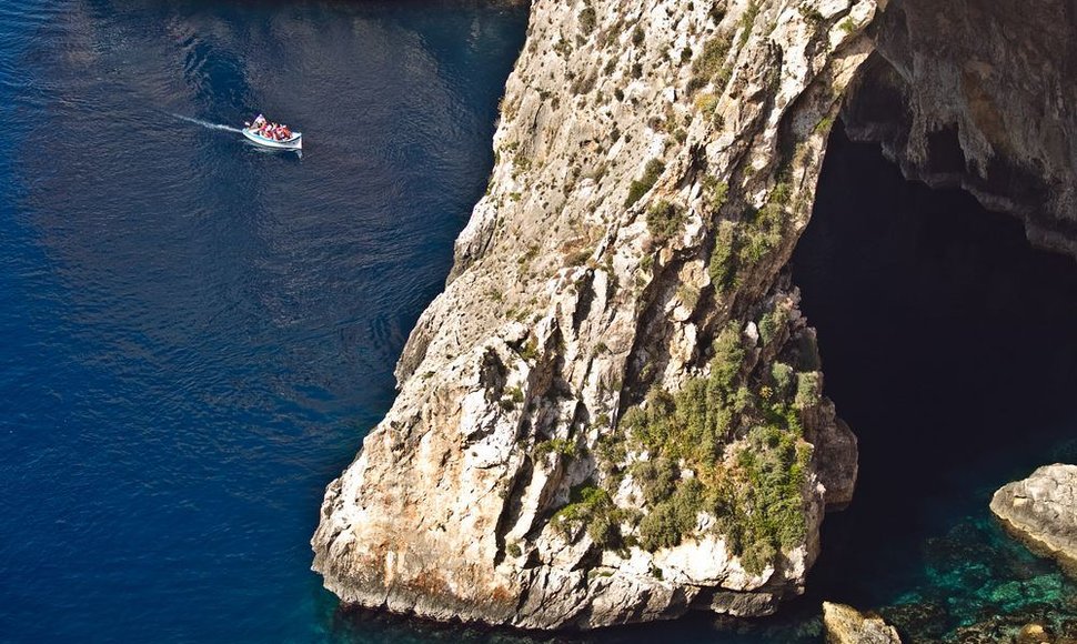 Malta stebina įspūdinga gamta.