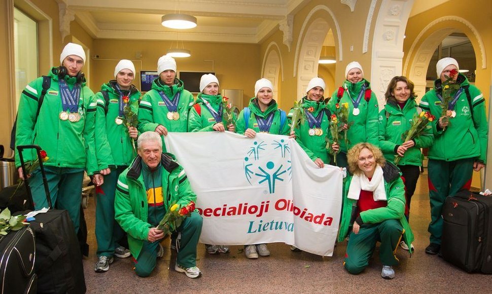  į Vilnių iš Pietų Korėjoje vykusios specialiosios žiemos olimpiados sugrįžo Lietuvos rinktinė.