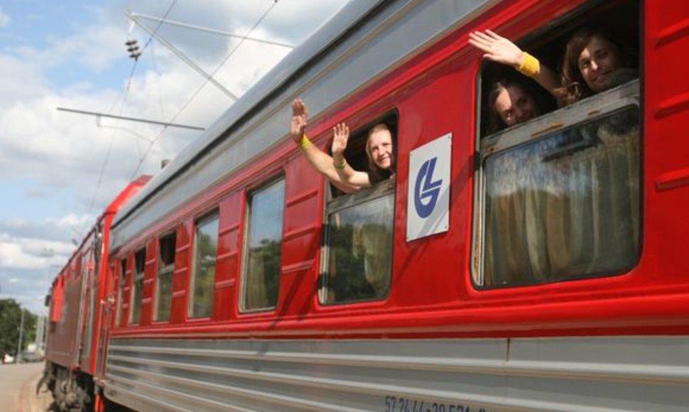 Šeštadienio popietę iš Vilniaus geležinkelio stoties išlydėta antroji šių metų projekto „Misija Sibiras“ grupė.