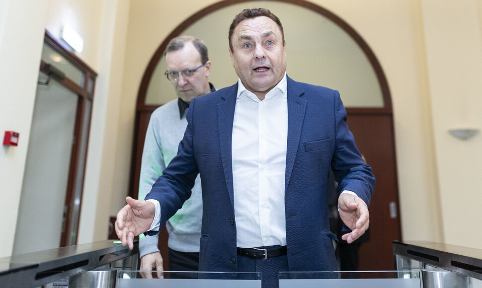 Pradės nagrinėti apkaltos iniciatyvą Seimo nariui Petrui Gražuliui