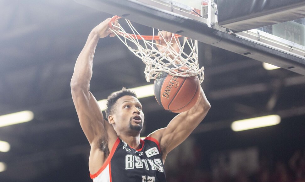 Javin DeLaurier
