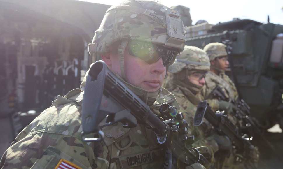 JAV kariai su  savo karine technika grįžta į savo nuolatinę dislokacijos vietą
