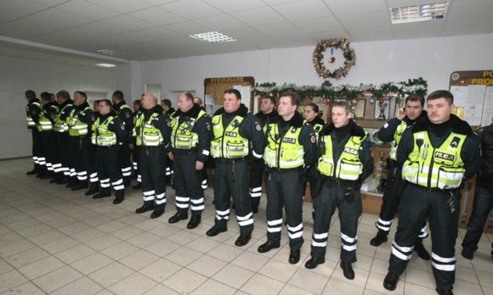 Vilniaus policijos patruliai ruošiasi Naujųjų Metų sutiktuvėms
