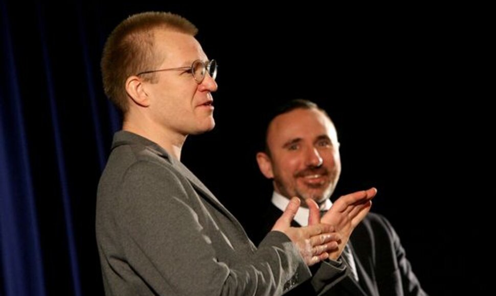 Kultūros ministras Arūnas Gelūnas teatro darbuotojams pristatė naująjį teatro direktorių Martyną Budraitį