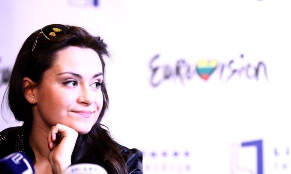 Evelina Sašenko prieš kelionę į „Euroviziją“ susitiko su žurnalistais.
