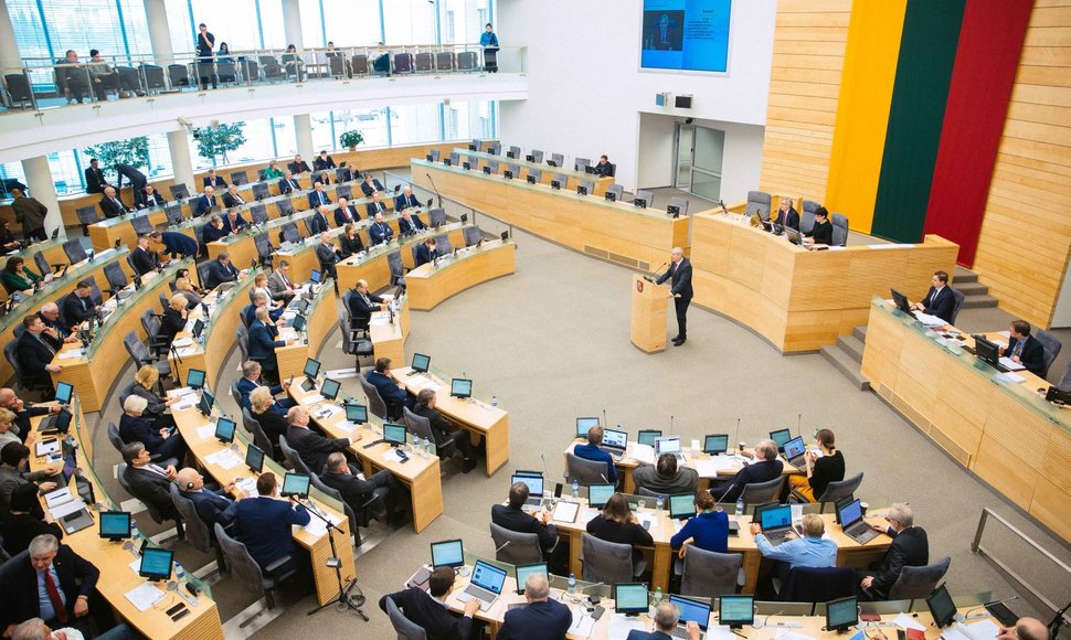 Seimas balsuoja dėl M.Basčio mandato panaikinimo