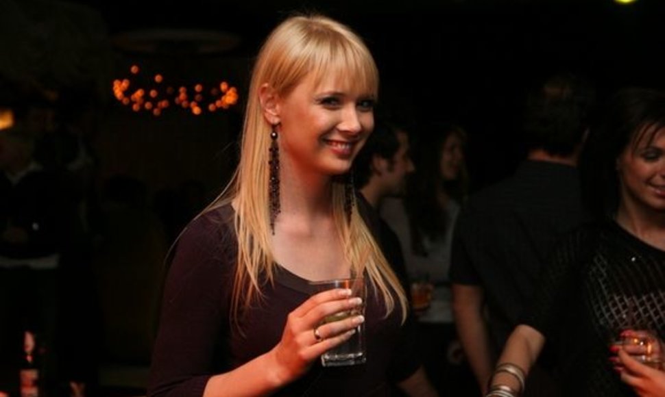 Sasha Son(g) palydėtuvių vakarėlyje dalyvavo ir populiarioji Natalija Zvonkė.
