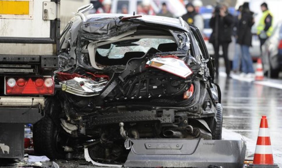 Po avarijos sumaitotas automobilis