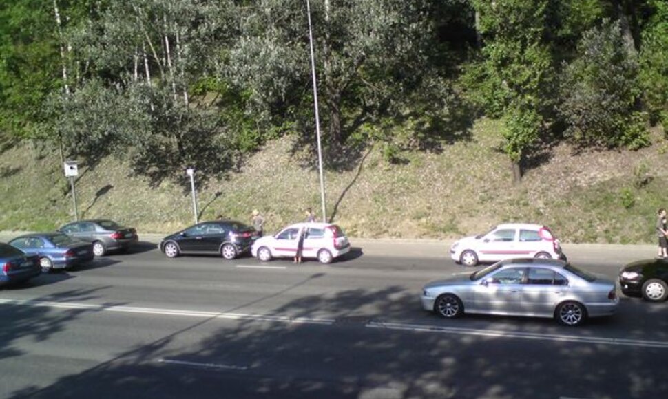 Avarija sostinėje ant Šeškinės kalno