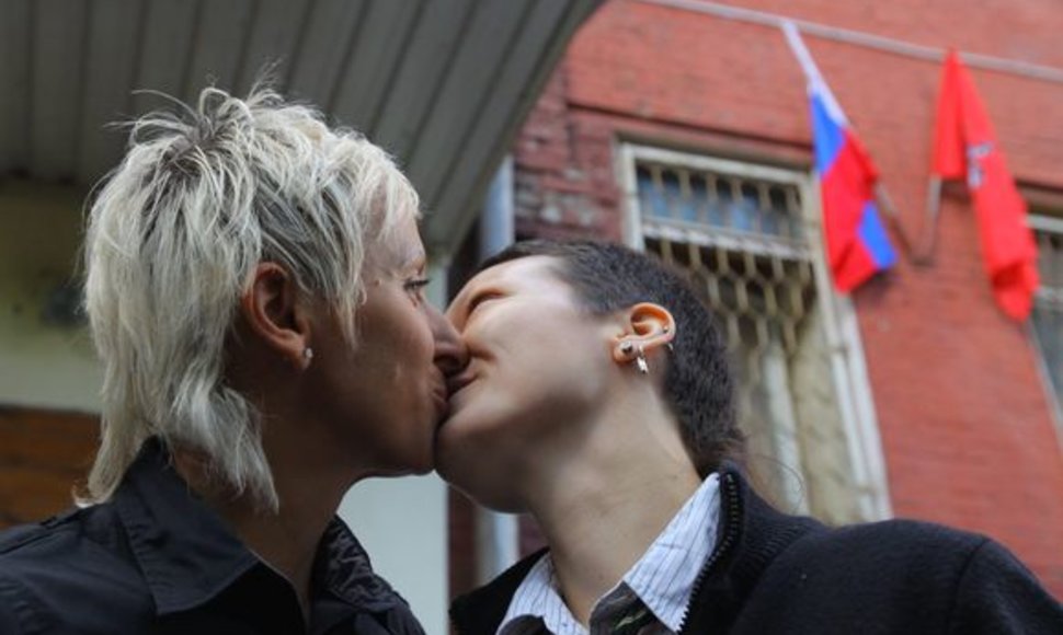 Rusės lesbietės susituokė Toronte