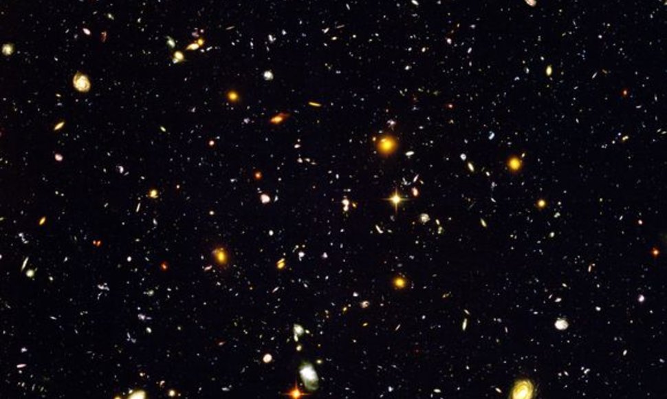 „Hubble Ultra Deep Field“ sritis