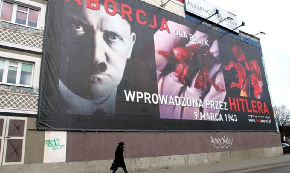 Plakatas su Hitlerio atvaizdu