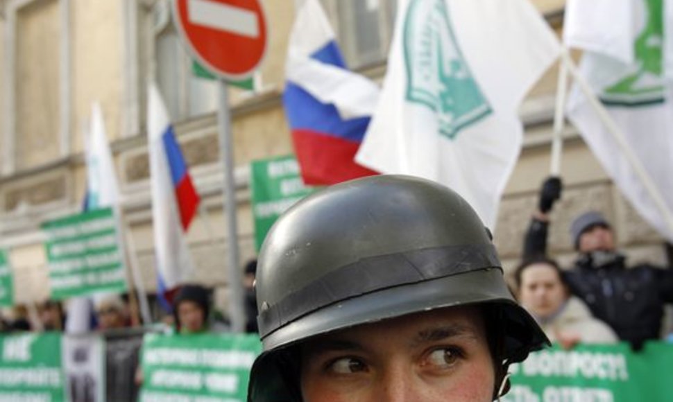 Eitynės Rygoje sukėlė protestus ir Maskvoje