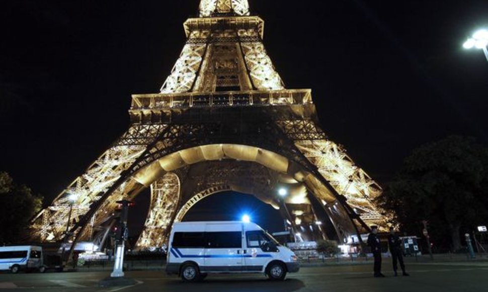 Eifelio bokštas saugomas policijos