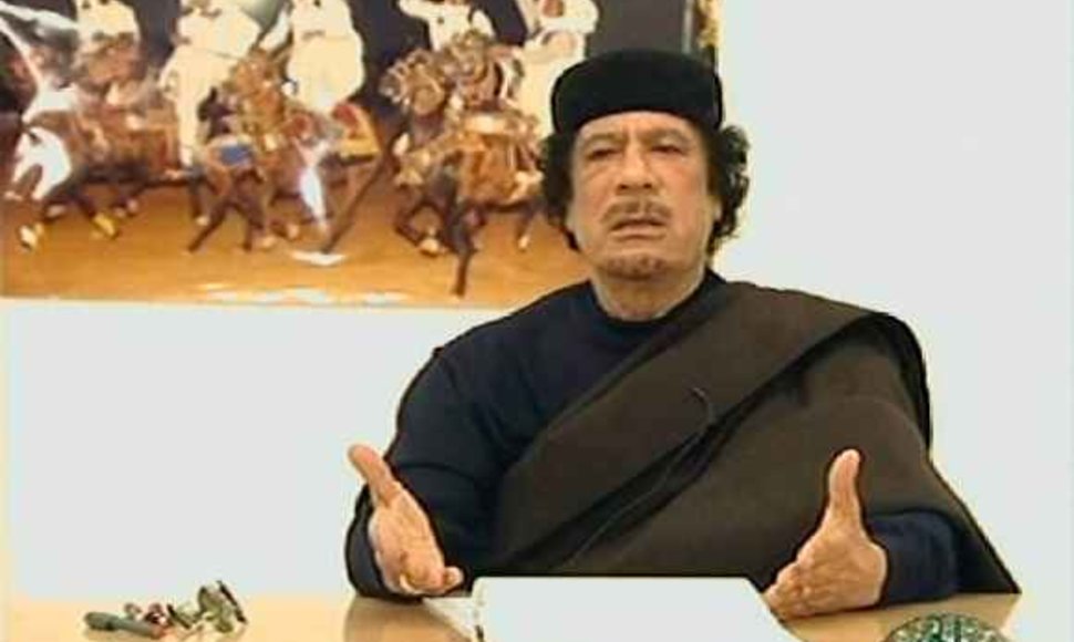 Muamaras Kadhafi kalba per televiziją