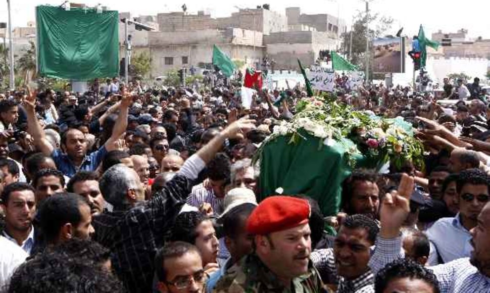 Seif al-Arab Kadhafi laidotuvės. 