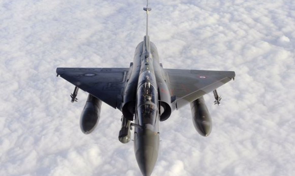 „Mirage 2000“ lėktuvai kilo iš Šiaulių