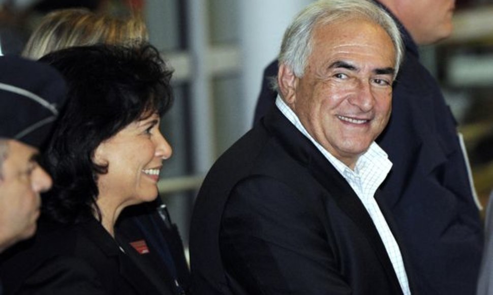 Dominique'as Straussas-Kahnas su žmona