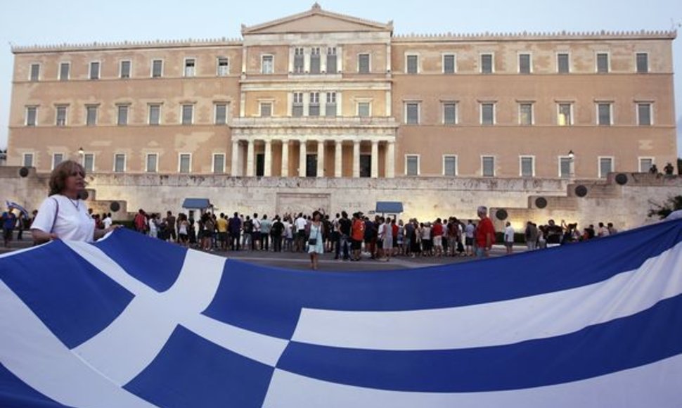 Protestuotojai prie Graikijos parlamento
