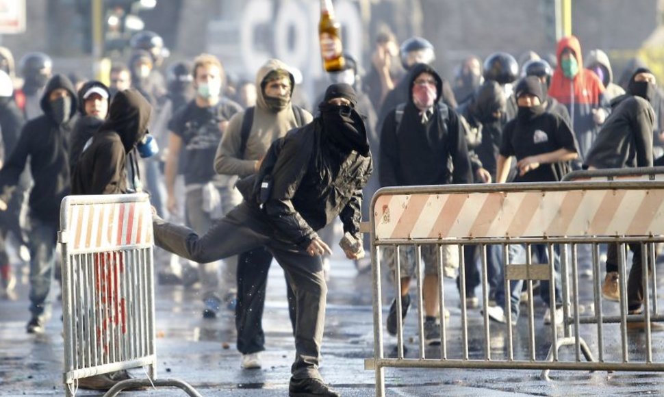 Bijoma, kad Londone vėl gali įvykti masiniai neramumai