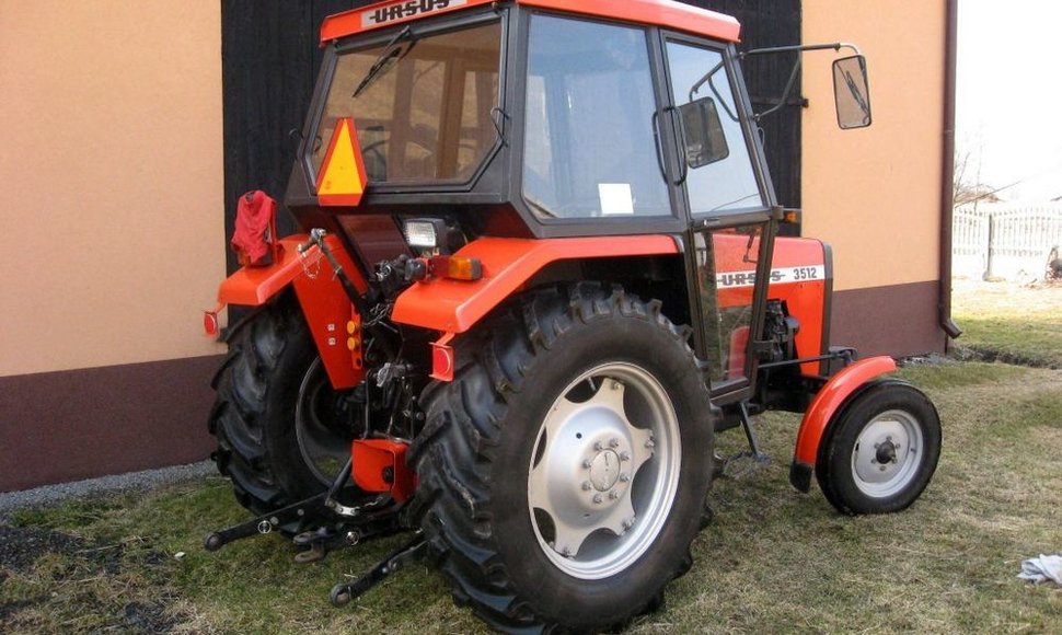 Traktorius „Ursus 3512“