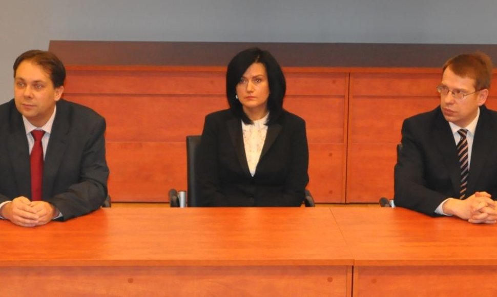 Vilniaus miesto apylinkės teismo pirmininkė Loreta Braždienė, pavaduotojai Alenas Piesliakas (kairėje), Gediminas Viederis.