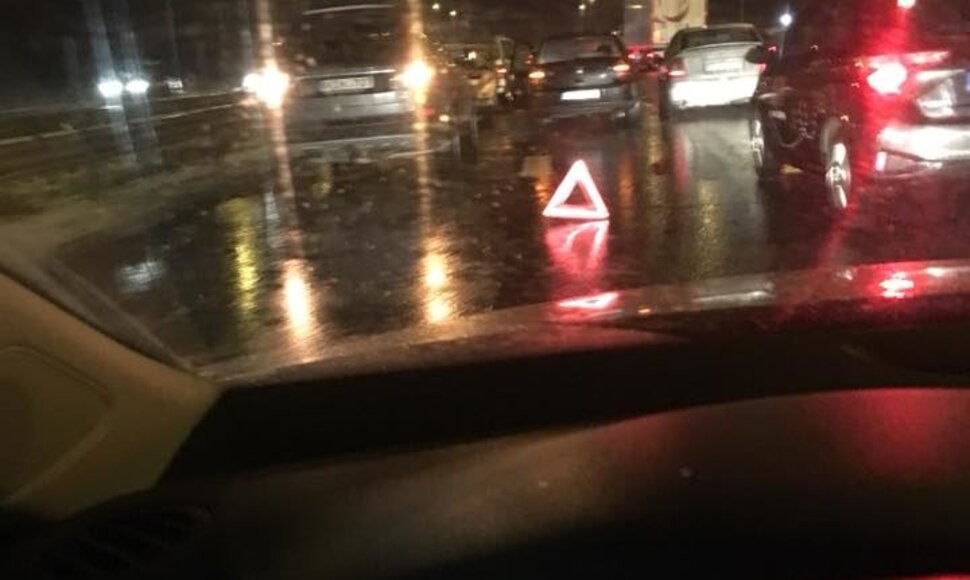 Spūstis įvykio vietoje ir jos prieigose
