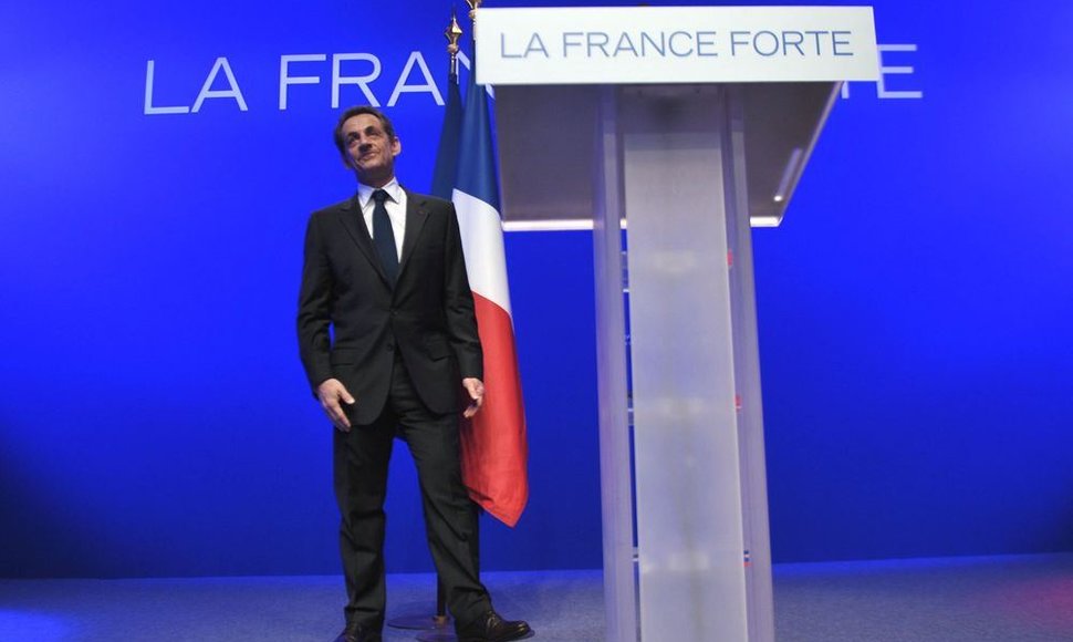 Nicolas Sarkozy ir jo šalininkams teko pripažinti pralaimjėimą