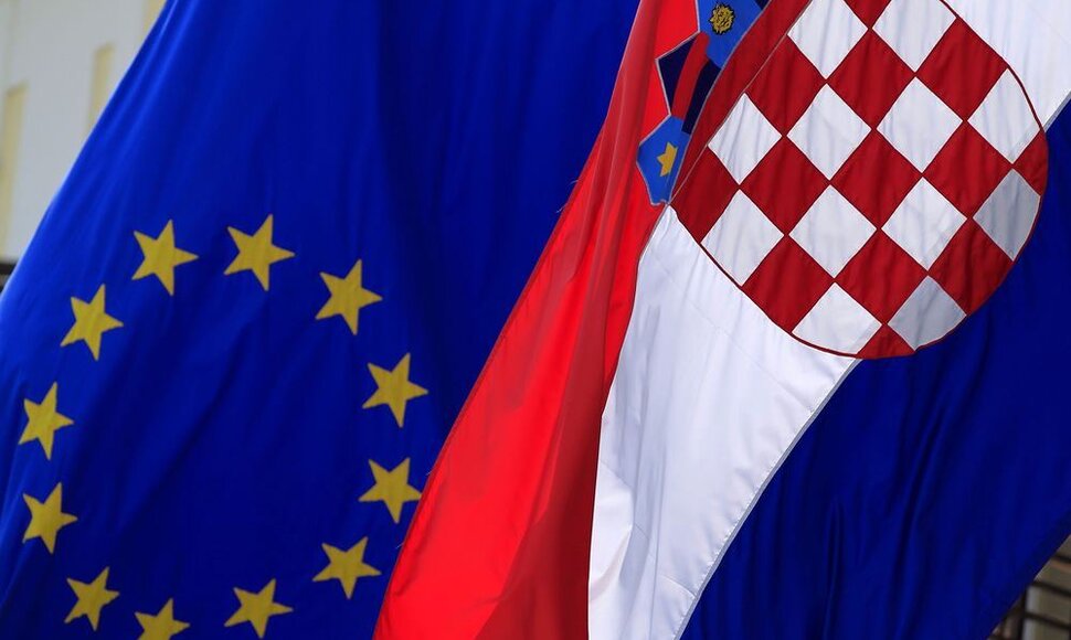 Kroatijos ir Europos Sąjungos vėliavos