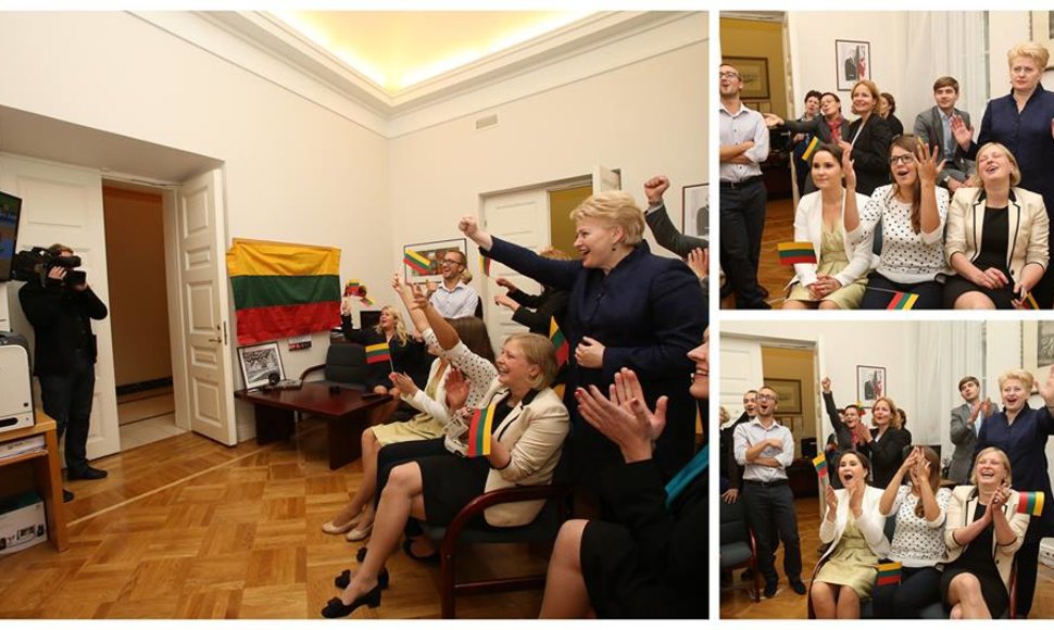 Dalia Grybauskaitė stebi rungtynes 