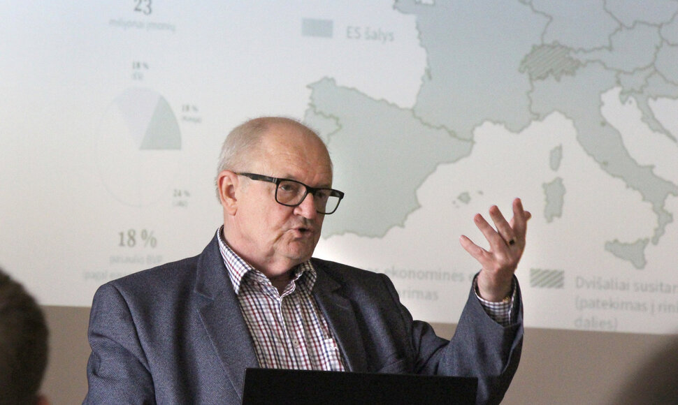 Prof. Alfonsas Eidintas. Eugenijaus &Scaron;alčio nuotr.