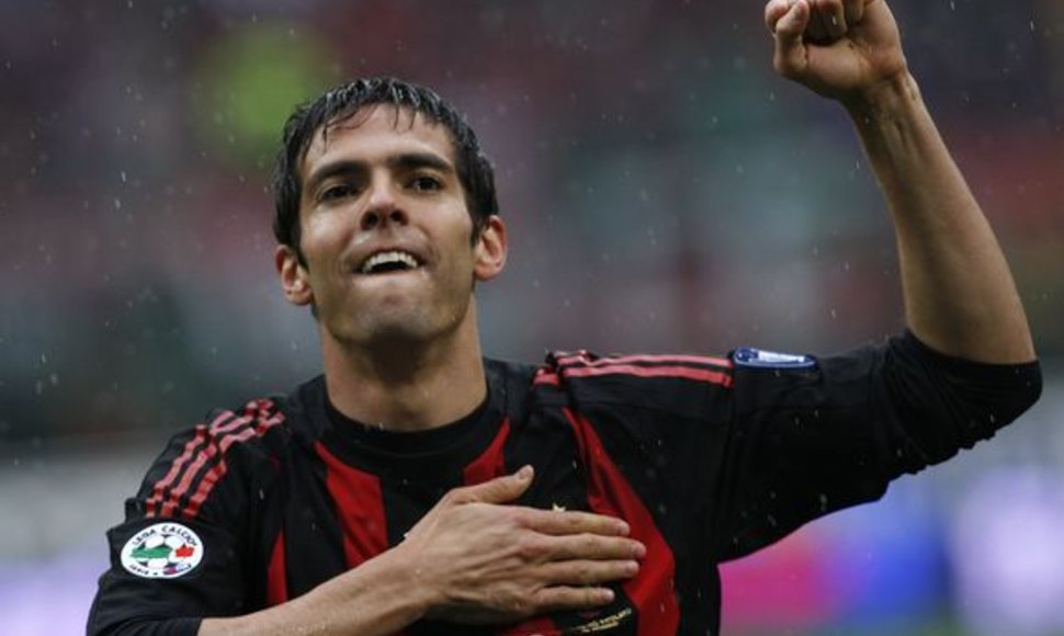 Šiame sezone Kaka „AC Milan“ gretose sužaidė 31 rungtynes ir įmušė 16 įvarčių.