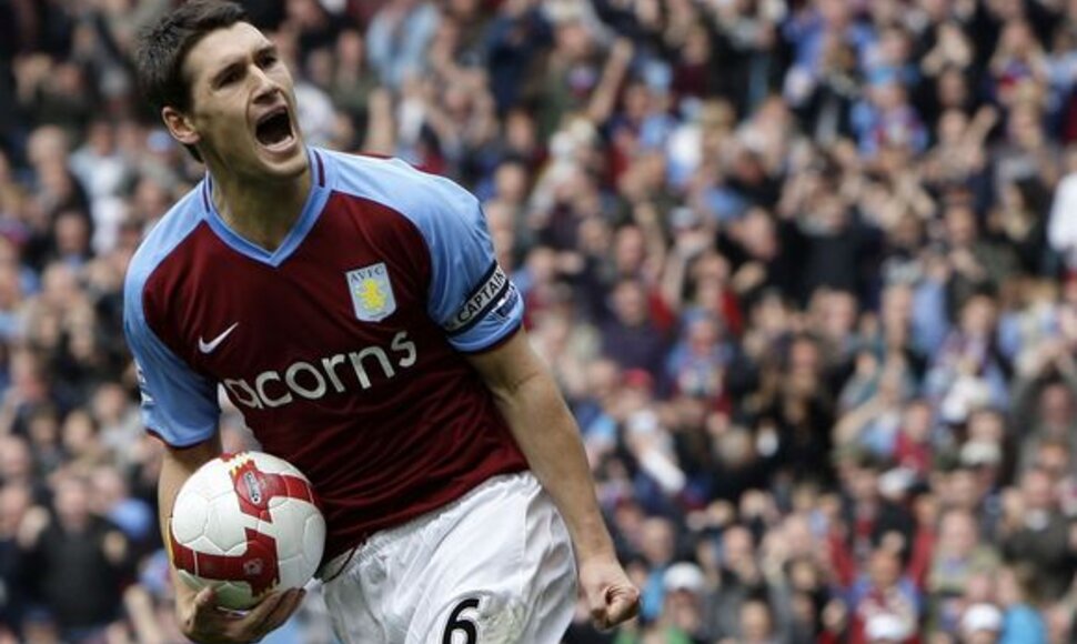 Su „Manchester City“ klubu G.Barry pasirašė 5 metų sutartį.