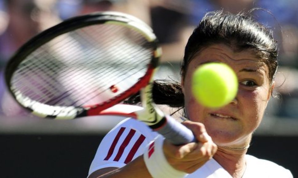 Turnyro favoritė rusė  Dinara Safina 7-5, 6-3 nugalėjo ispanę Lourdes Dominguez Lino