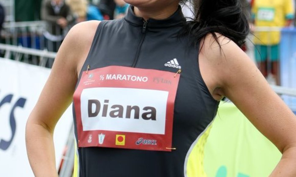 Diana Lobačevskė laimėjo pusės maratono distanciją moterų grupėje