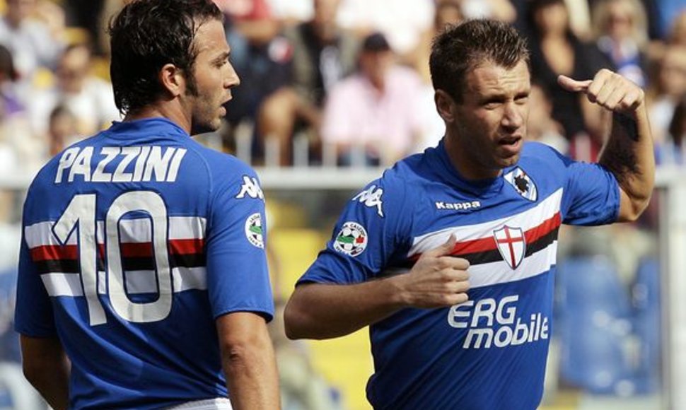 Smogiamasis „Sampdoria“ duetas – Antonio Cassano (dešinėje) ir Gianpaolo Pazzini šį kartą turėjo tenkintis lygiosiomis