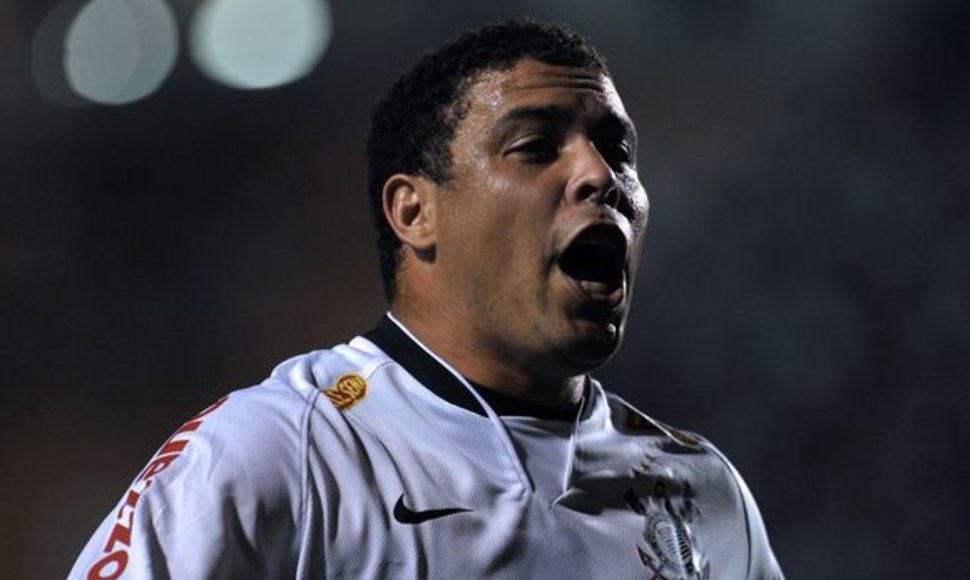 Ronaldo trokšta vėl atstovauti Brazilijos rinktinei