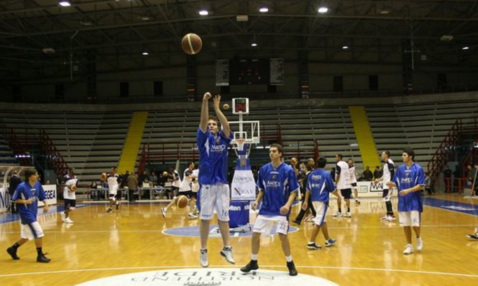 Neapolio „Martos“ ekipoje didžiąją rungtynių dalį rungtyniavo vos 18-19 metų amžiaus krepšininkai